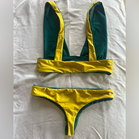 Reversible bikini - Picture 2 of 3